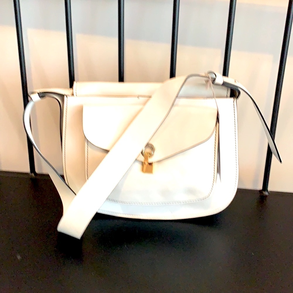 Marni White Calf leather Trunk shoulder bag